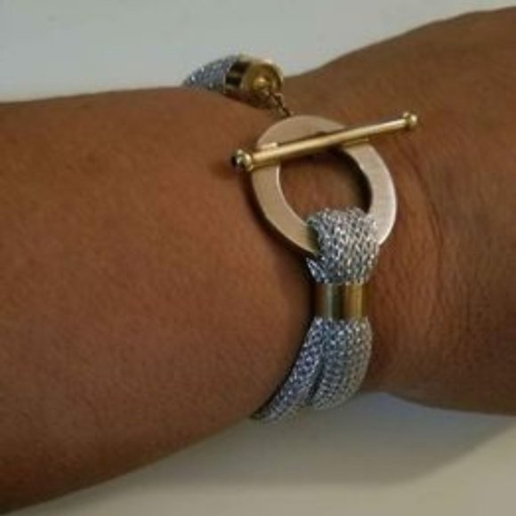 Beautiful Liquid Sterling Silver Bracelet with Gold Plated Detail - Picture 1 of 8
